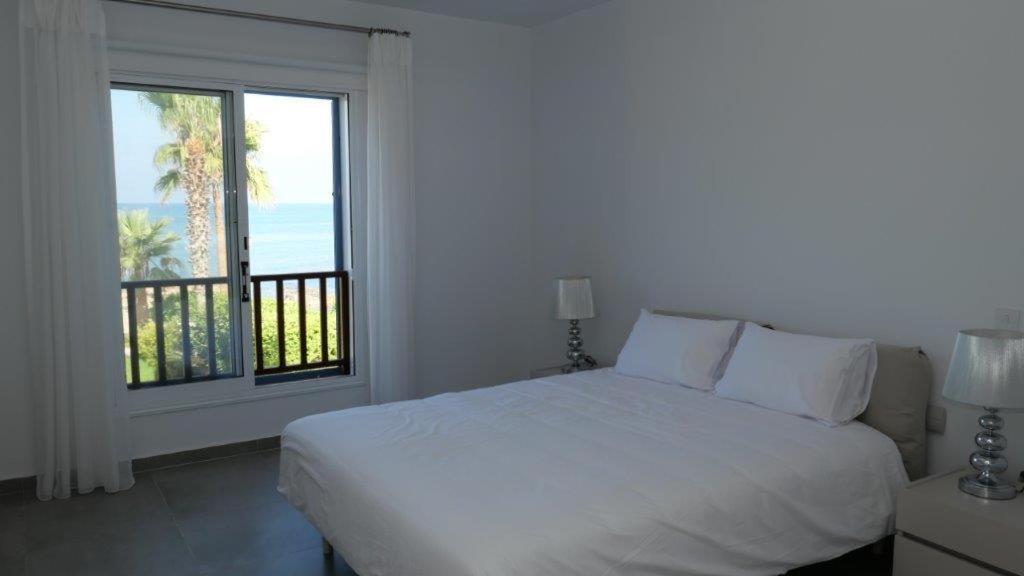 Resitour - Apollo Beach Villa 37 Хлоракас Экстерьер фото