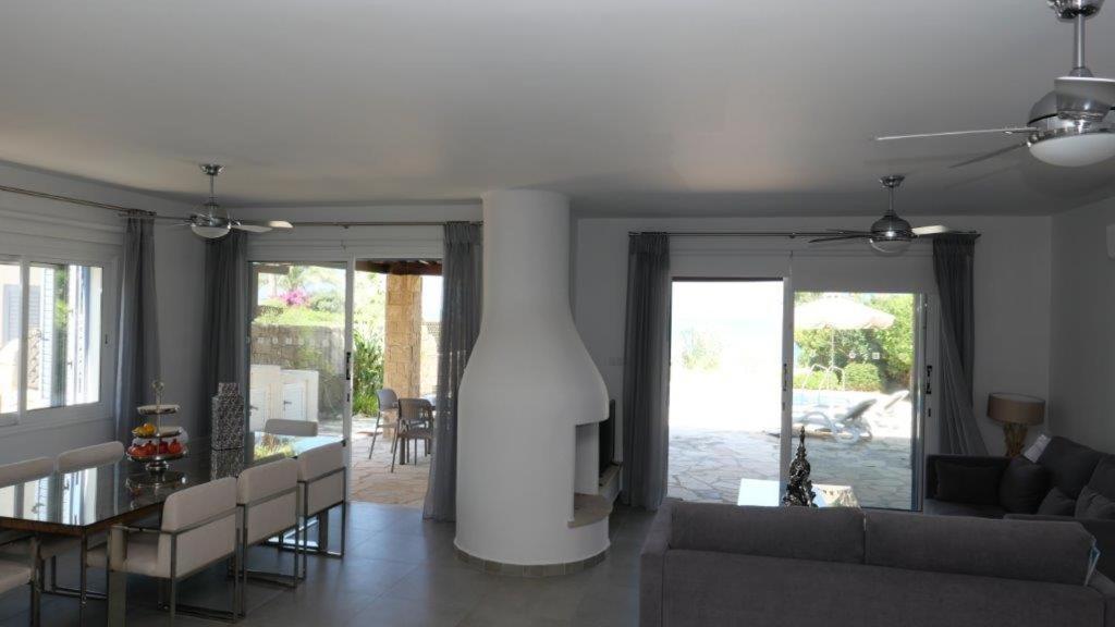Resitour - Apollo Beach Villa 37 Хлоракас Экстерьер фото